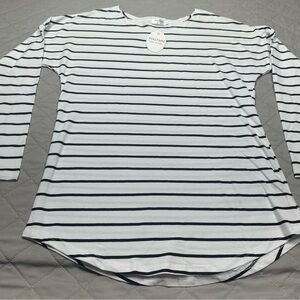 POGTMM Women's Striped 3/4 Sleeve Top - Black and White
